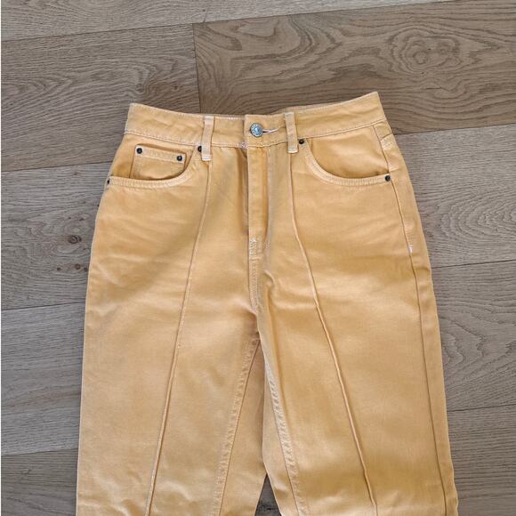 Topshop - Moto Mom Jeans in Yellow Orange - Picture 2 of 5